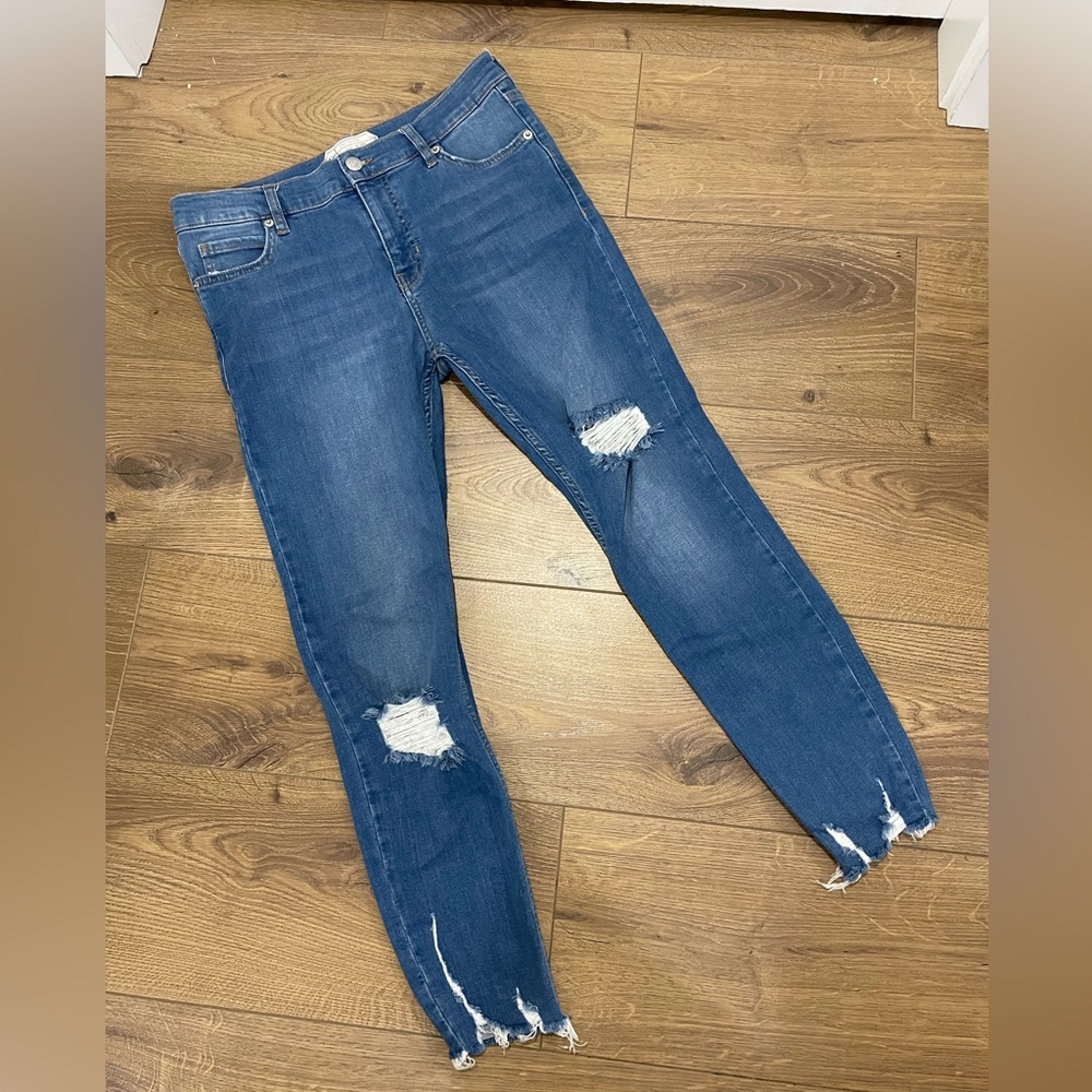 Free People Shark Bite Distressed Ripped Skinny Ankle Jeans Raw Hem 25” W 28” - Picture 1 of 10